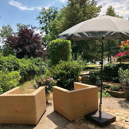 Ferienwohnung Am Wasser Villa Graf Von Pfeil Дрезден Екстериор снимка